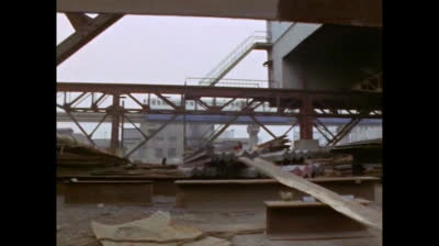 Ultraman 22 Ultraman al centro della terra